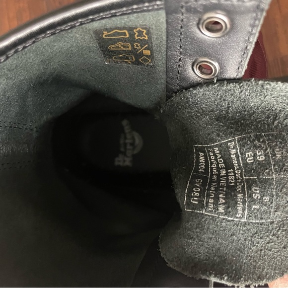 Black Dr Martens combat boots with crimson laces - Picture 10 of 10